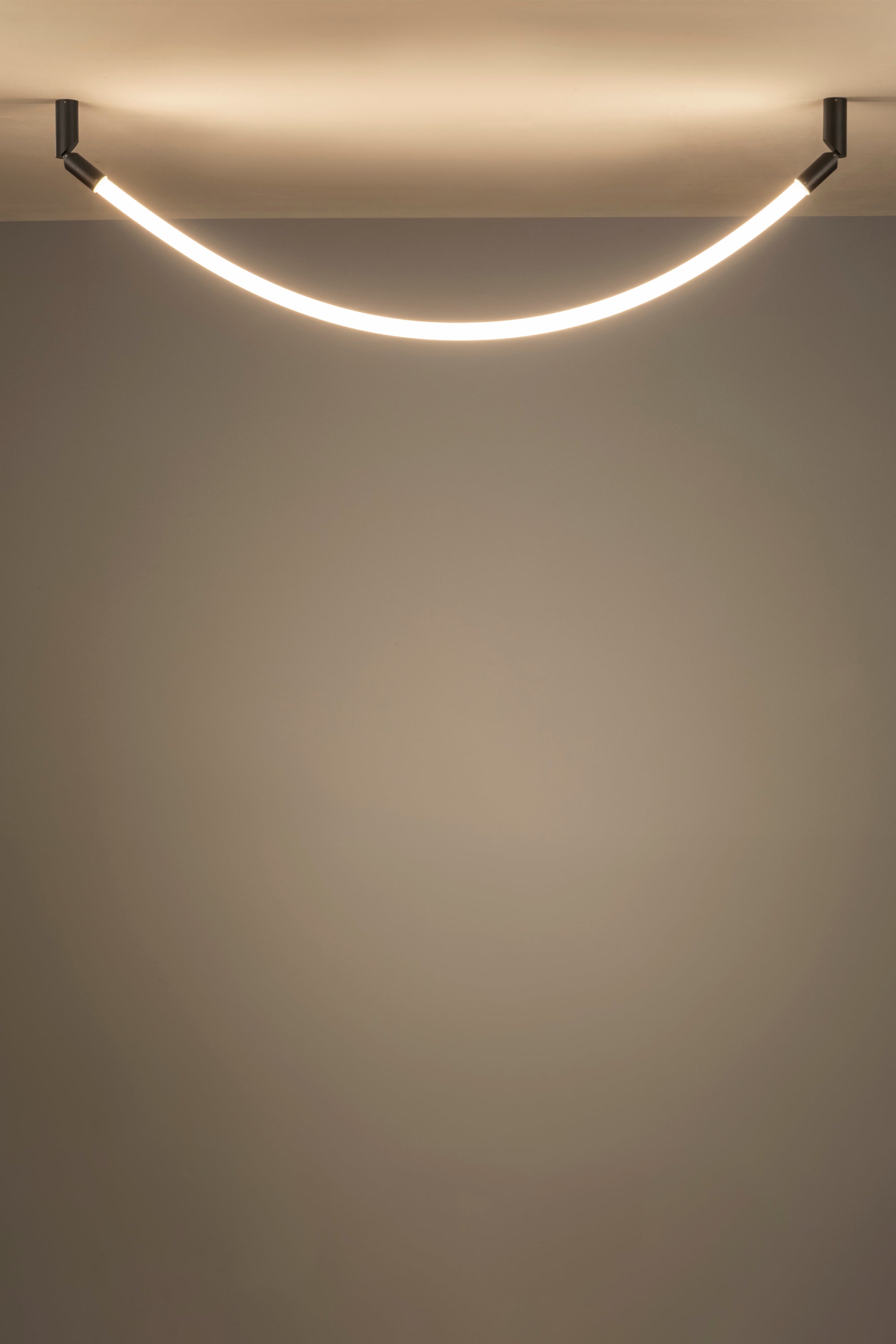 ARCO 4002X - Ceiling Light