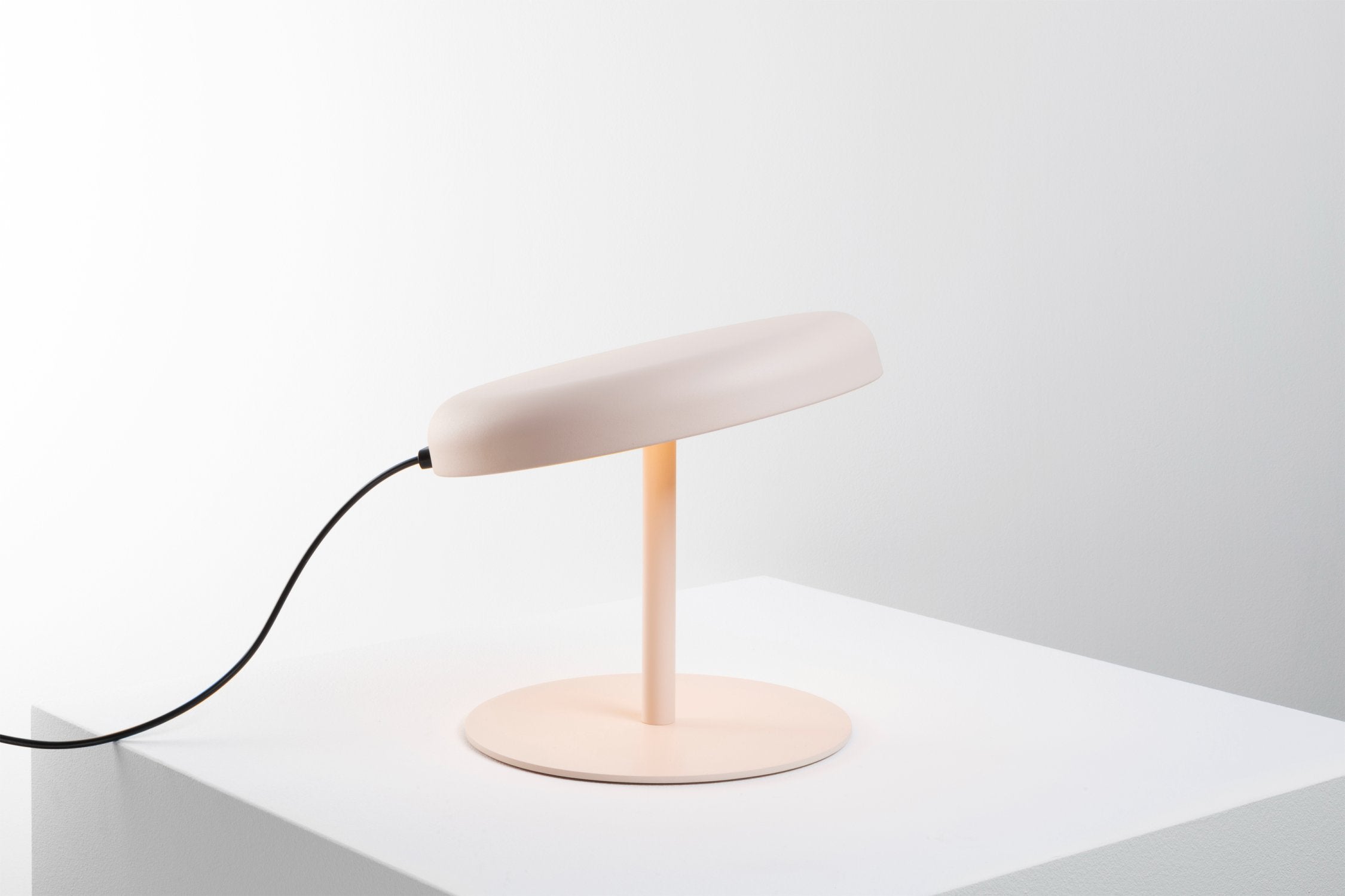 MOOD M-4066 - Table Lamp
