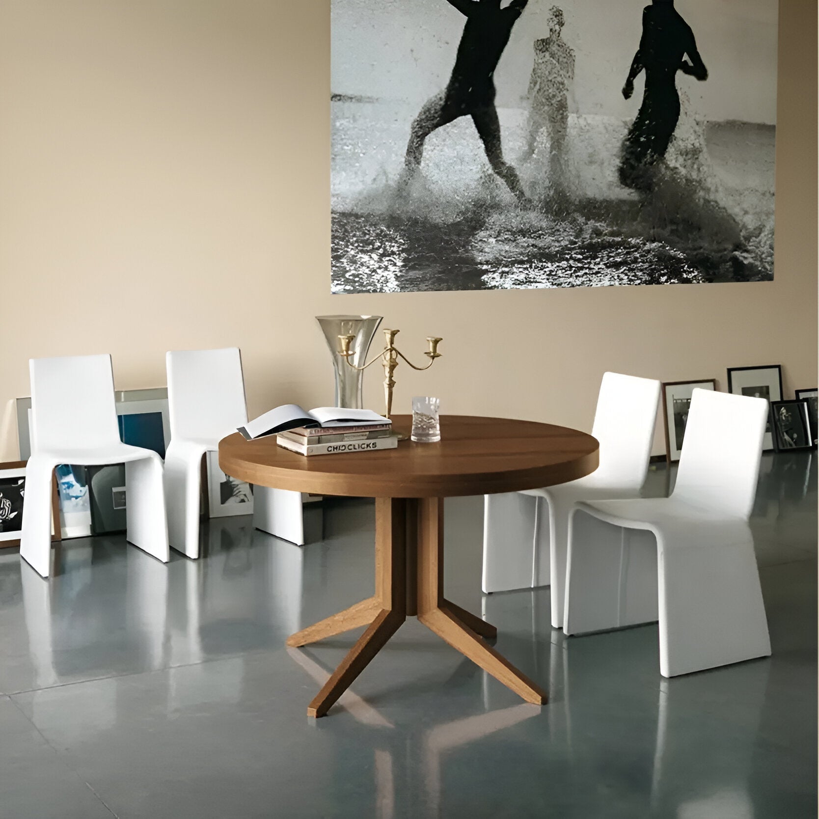 BRYANT - Extendable Dining Table