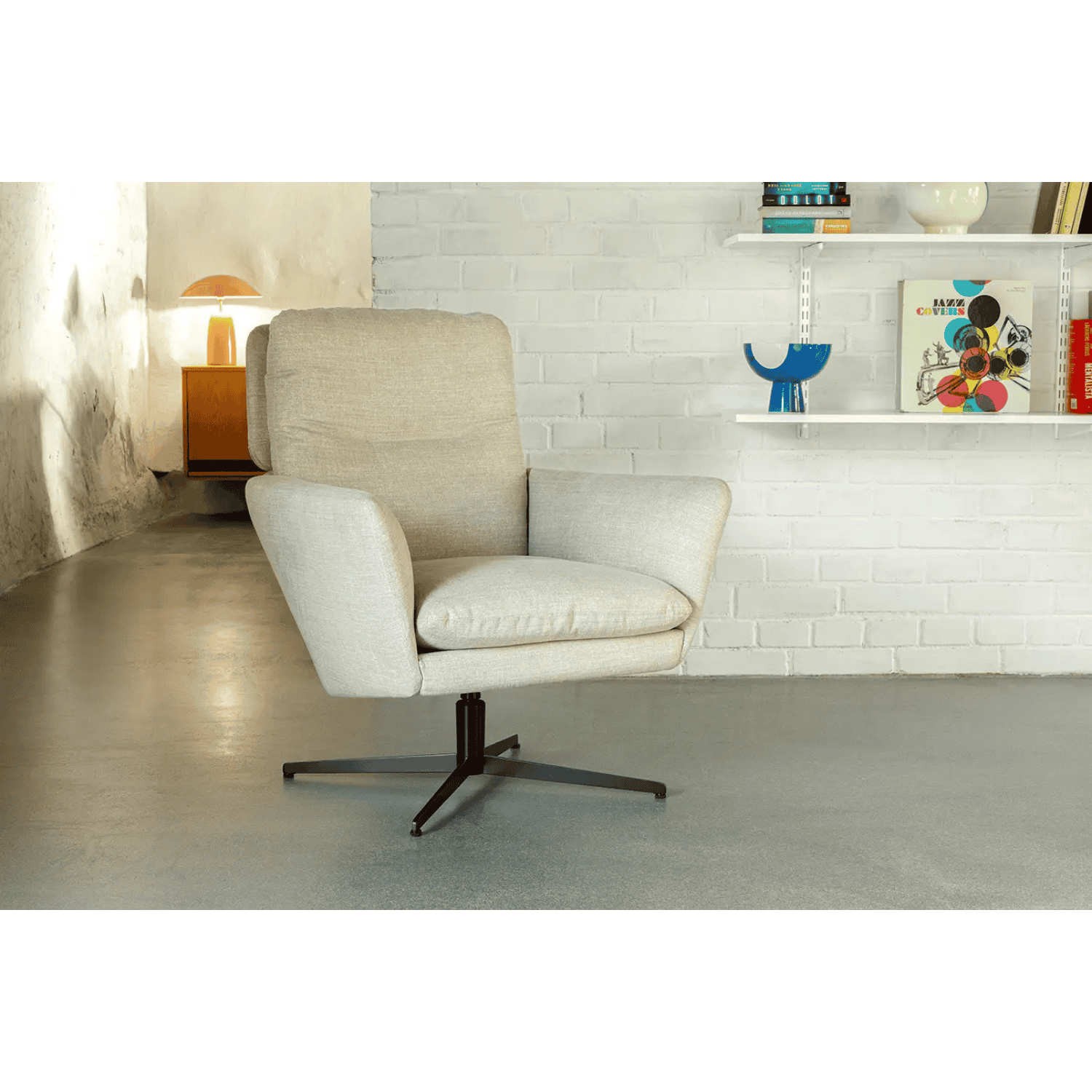 AMY - Armchair