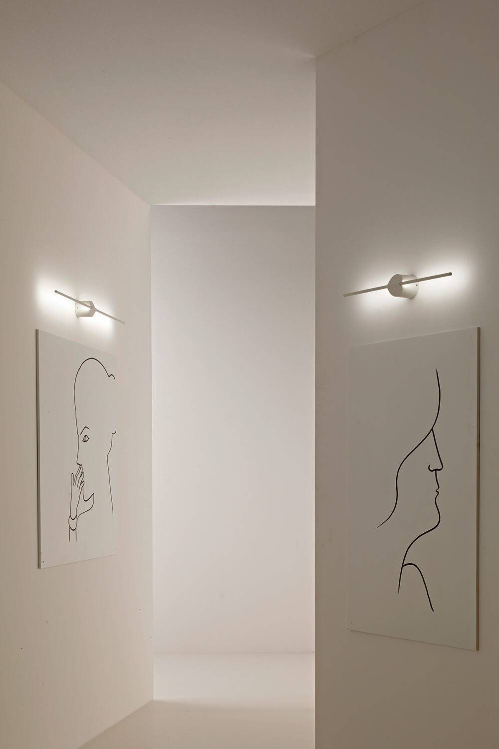 PIC - Ceiling / Wall Light