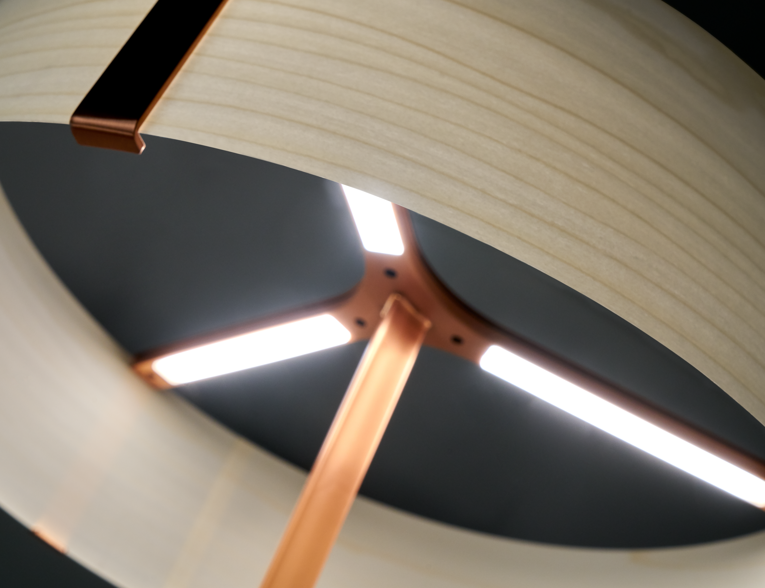 THESIS - Table Lamp - Luminesy