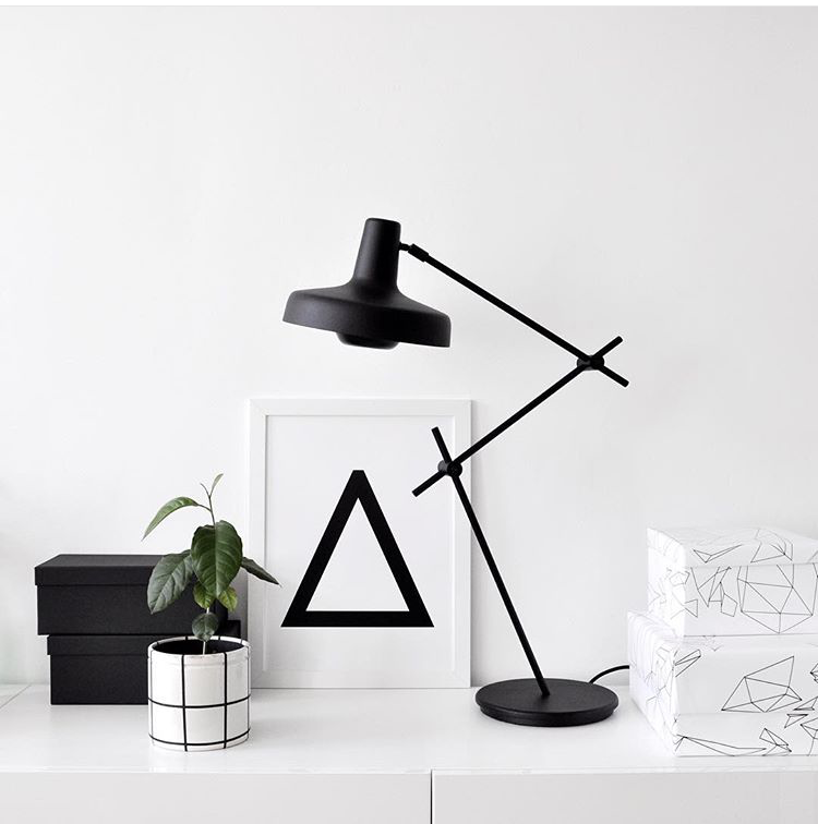 ARIGATO - Table Lamp